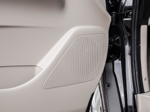 2022^ M5L 1.6L m 7 п؅^