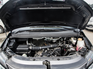 2022款奋斗款 M5L 1.6L 舒适型 7座 发动机