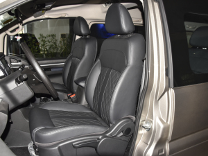 2022款奋斗款 M5L 2.0L 豪华型 7座 主驾驶座椅