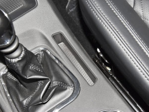 2022?yun)^ M5L 2.0L A 7 g