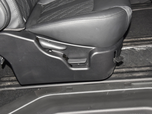 2022^ M5L 2.0L A 7 g