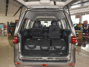 2022^ M5L 2.0L A 7 g