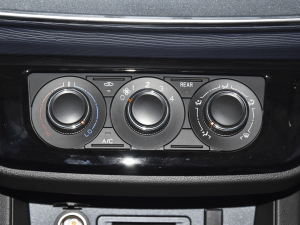 2022^ M5L 2.0L A 7 {{