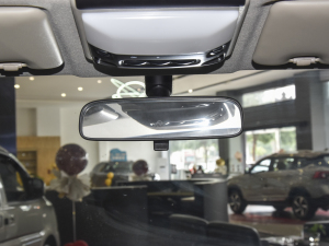 2022^ M5L 2.0L A 7 ܇ȺҕR