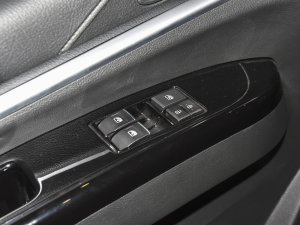 2022^ M5L 2.0L A 7 п؅^