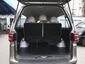 2022款M5L 1.6L 实用型 7座 行李厢空间