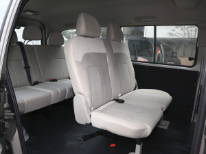 2022款M5L 1.6L 实用型 7座 后排座椅