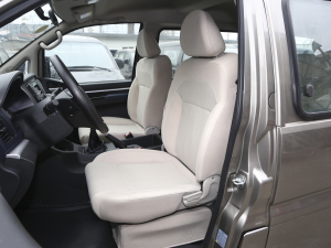 2022款M5L 1.6L 实用型 7座 主驾驶座椅