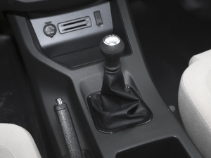 2022款M5L 1.6L 实用型 7座 换挡杆