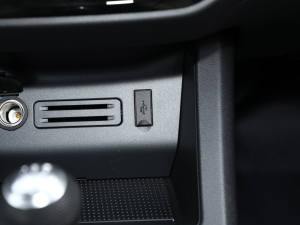 2022M5 1.6L (sh) 7 п؅^(q)