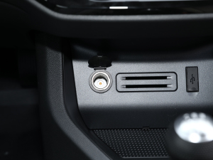 2022M5 1.6L (sh) 7 п؅^(q)