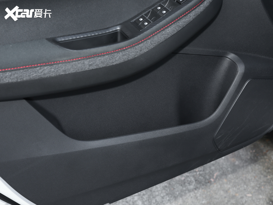 2022LT5 ʢ 1.8T քӈA