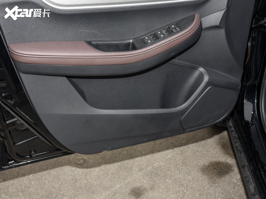 2023L(fng)T5 ʢ 1.6L ք