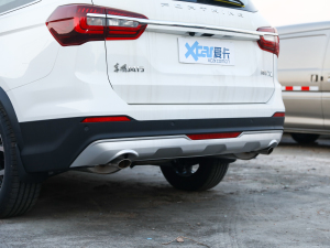 2022款盛世款 1.8T 手动圆梦版七座 细节外观