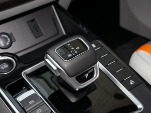 2022款马赫版 1.5T DCT激擎款 七座 换挡杆