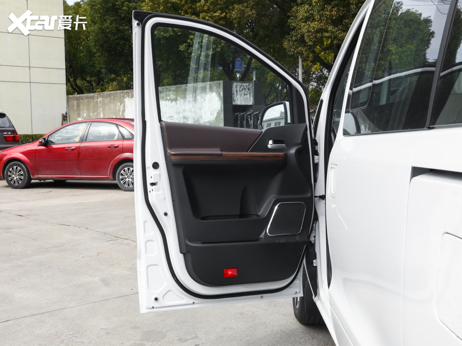 2022L(fng)M7 I(lng) 2.0T ԄӲ