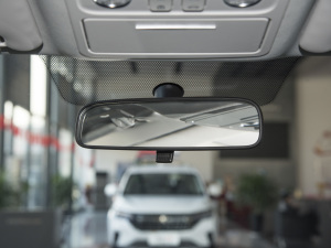 20221.6L ք(dng)-ഺ ܇(ch)(ni)ҕR