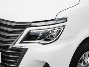 2022款普通版 基本型 7座 大灯