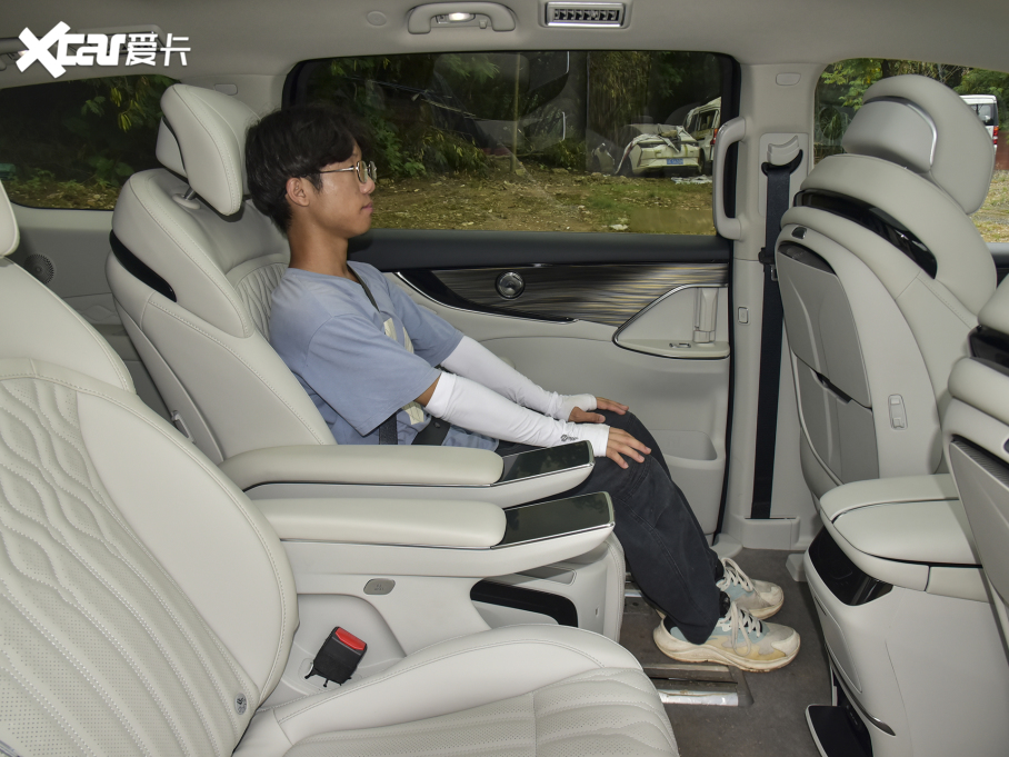 2024���Ǻ�V9 1.5TD 200km ������ϵ�� ��Ş��