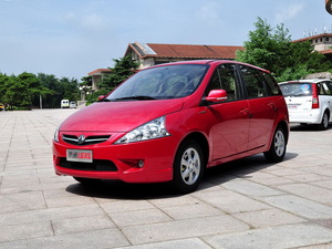 2010款1.5XL 手动豪华版 左前45度