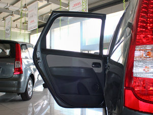 2011款1.5XL AMT豪华版 空间座椅