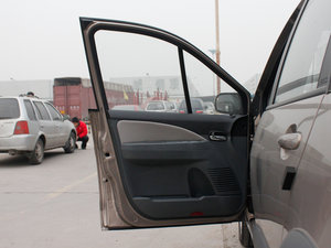 2011款1.8T 自动尊贵版 驾驶位车门