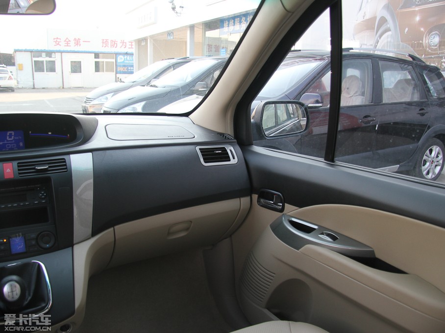 2012SUV 1.6L ֶ