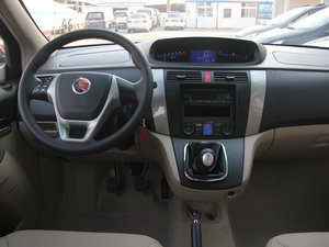 2012款1.6L 手动尊享版 中控区