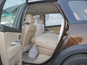 2012款1.6L 手动尊享版 后排座椅放倒