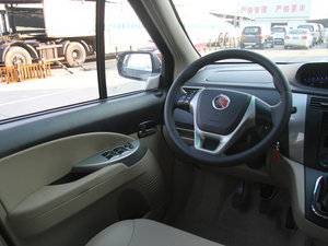 2012款1.6L 手动尊享版 中控区