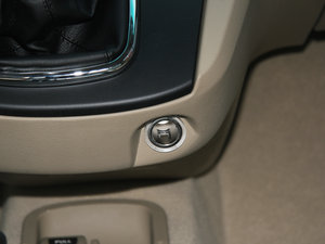 2012款1.6L 手动尊享版 中控区