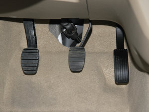 2012款1.6L 手动尊享版 中控区