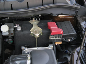 2012款1.6L 手动尊享版 其它