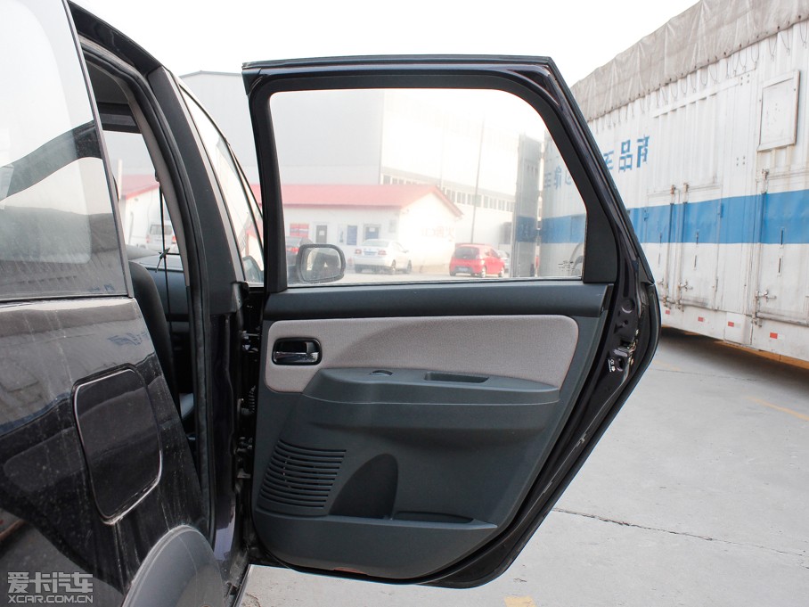 2012 LV 1.5L AMTA