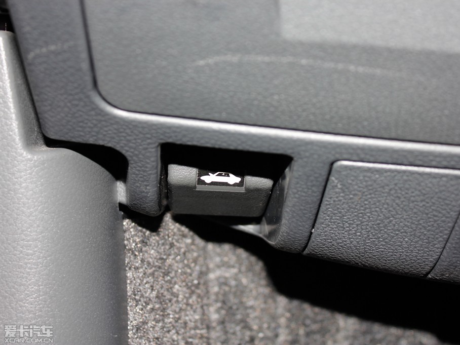 2012 LV 1.5L AMTA