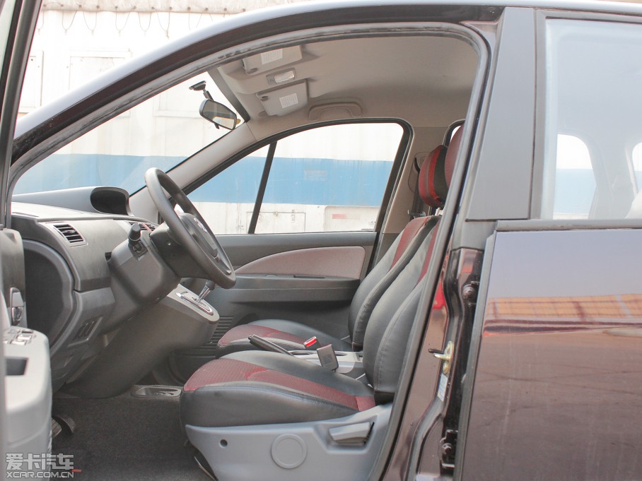 2012 LV 1.5L AMTA