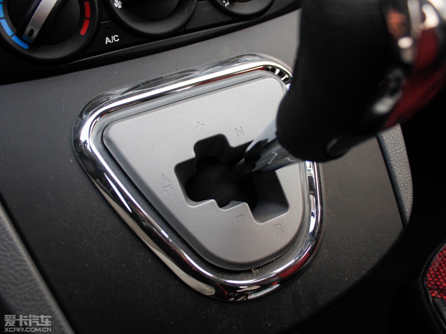 2012 LV 1.5L AMTA