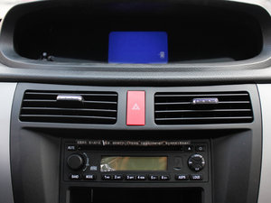 2012款LV 1.5L AMT豪华版 空调出风口
