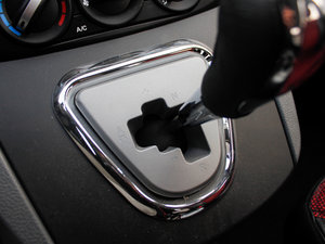 2012LV 1.5L AMTA п؅^