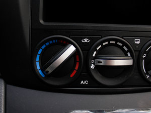 2012LV 1.5L AMTA п؅^