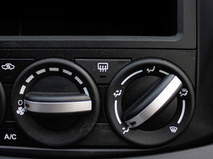 2012LV 1.5L AMTA п؅^