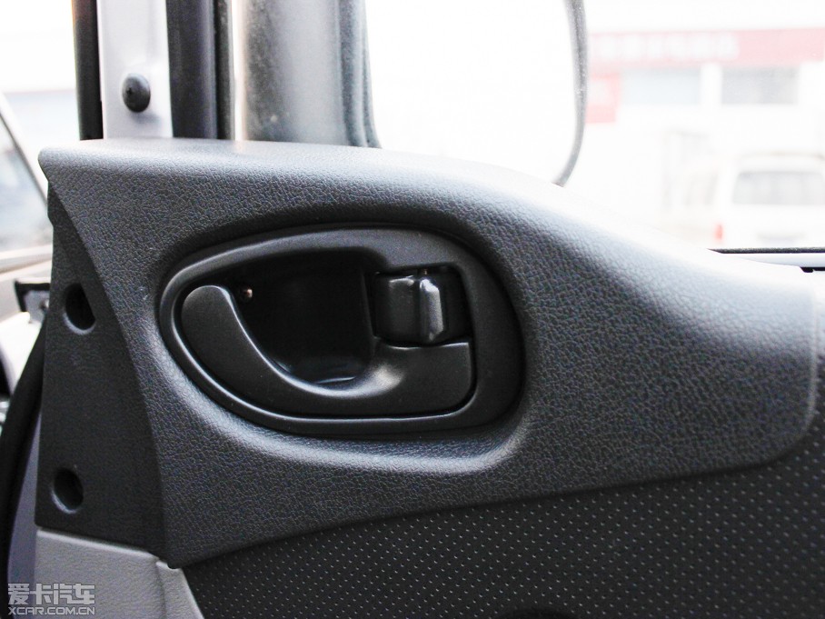 2013������ M3 1.6L �ք����m��