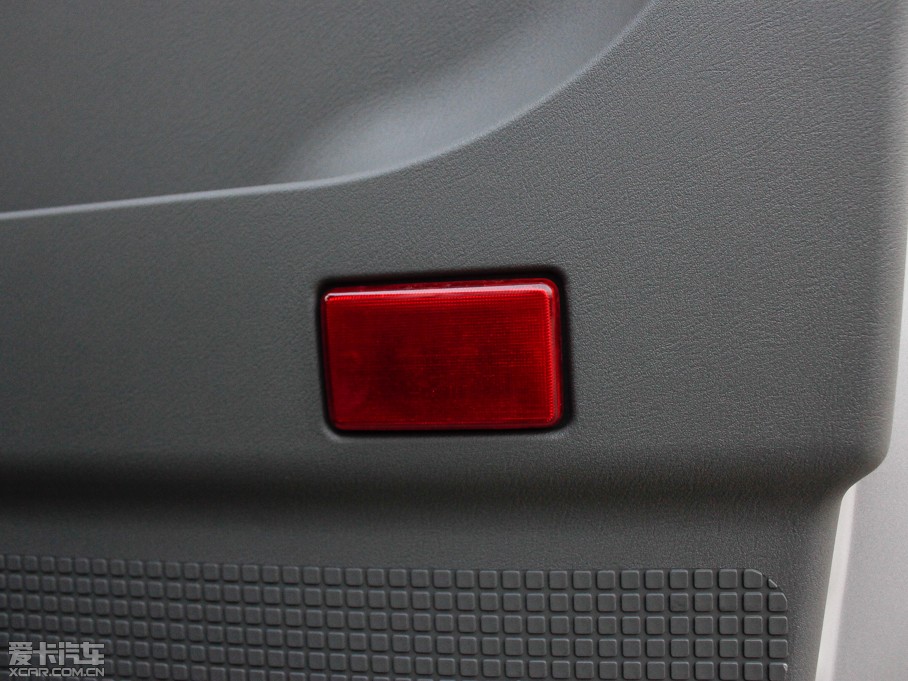 2013������ M3 1.6L �ք����m��