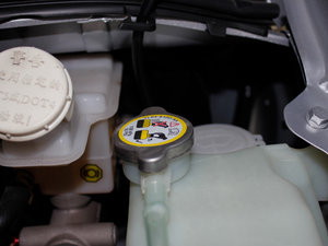 2013款M3 1.6L 手动舒适版 其它