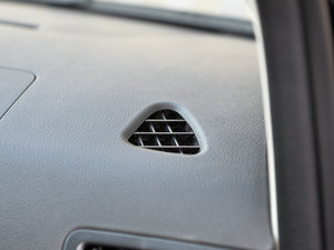 2014款2.0T 手动旗舰型 中控区