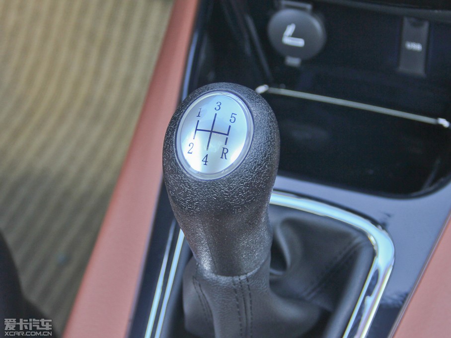 2013���X5 1.8T �ք����F��