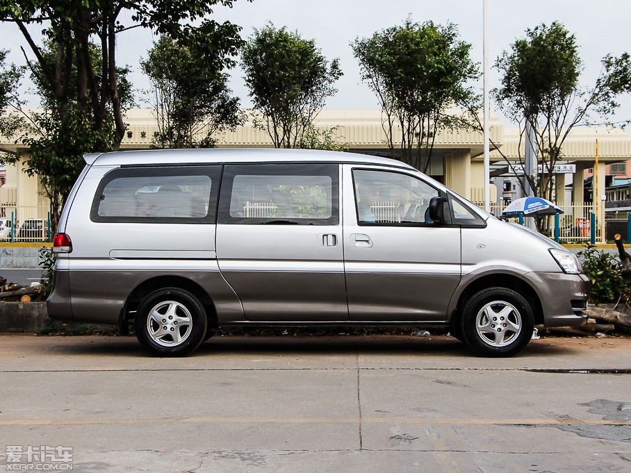 2015 M5 Q3 2.0L 7L(zhng)SA