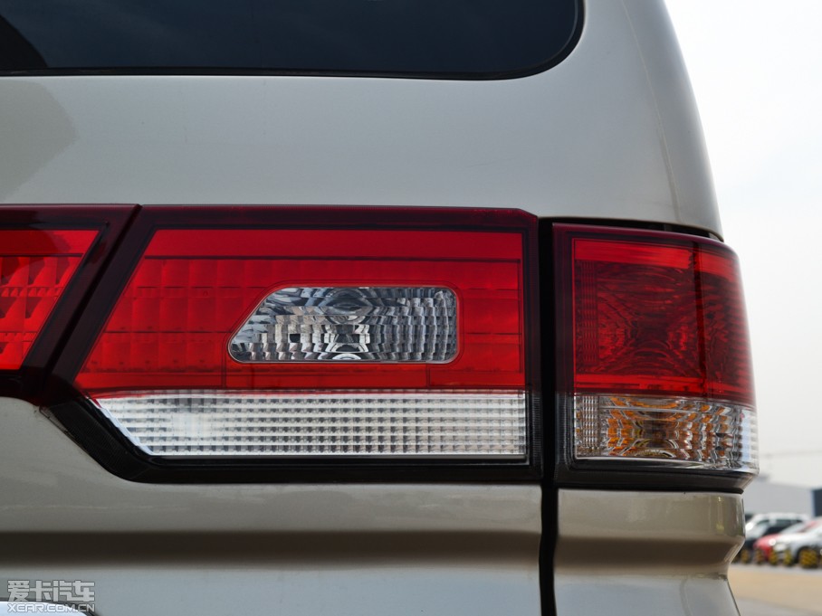 2015������ M5 Q3 2.0L 9���L(zh��ng)�S���m��