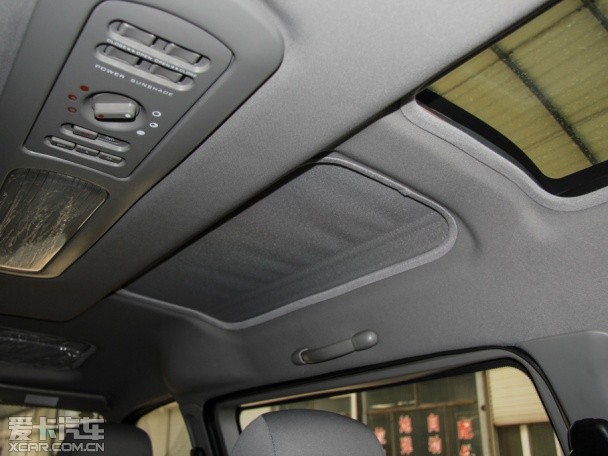 東風風行2015款菱智