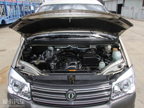 東風風行2015款菱智